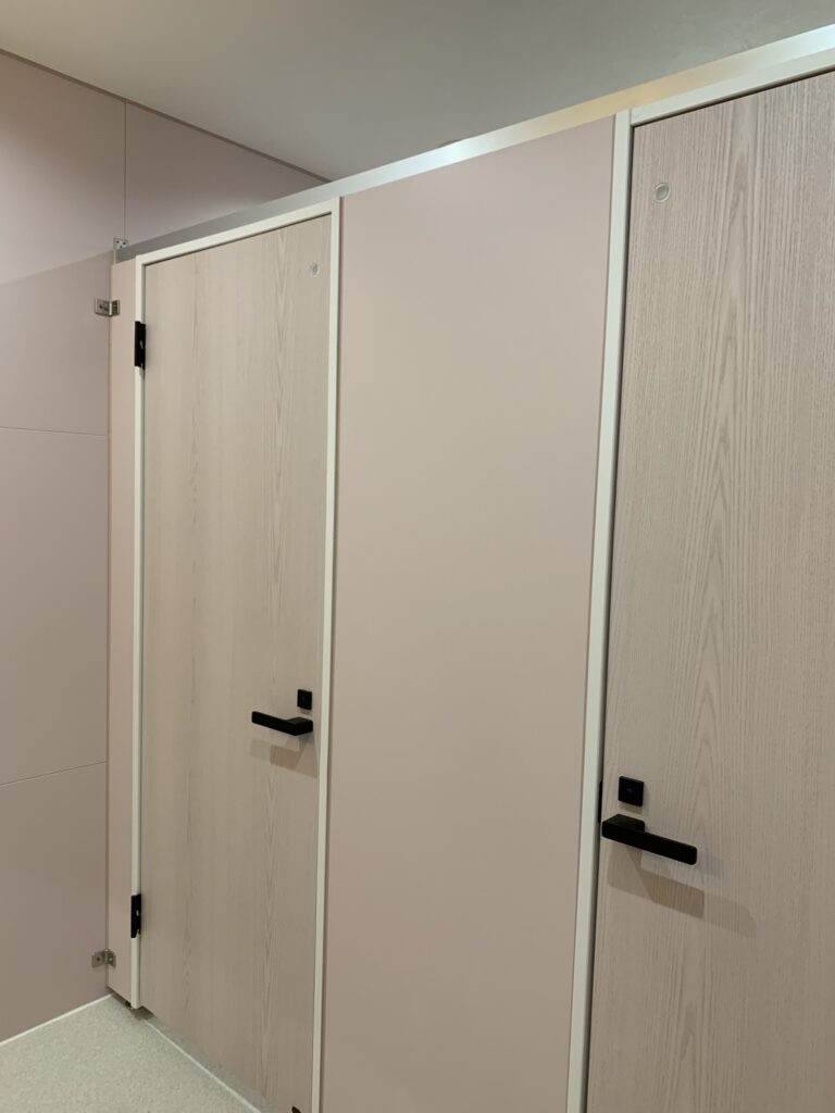 トイレのリフォーム、アフター画像